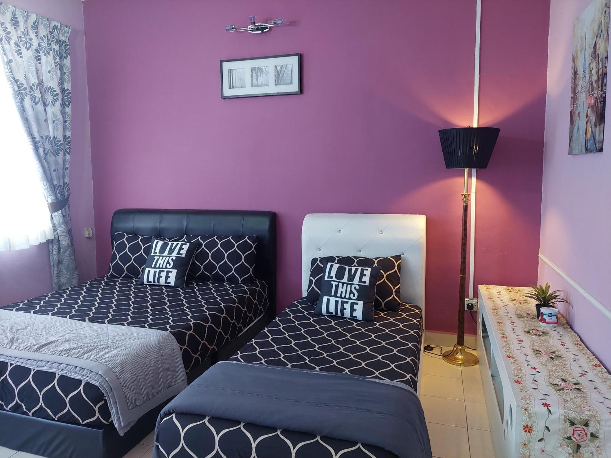 E&A Homestay Klia/ Sepang/ Nilai Exteriör bild