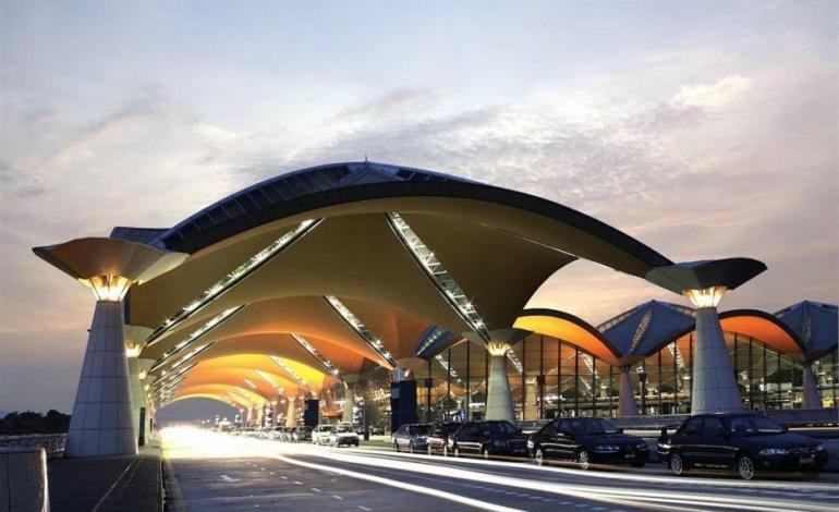 E&A Homestay Klia/ Sepang/ Nilai Exteriör bild
